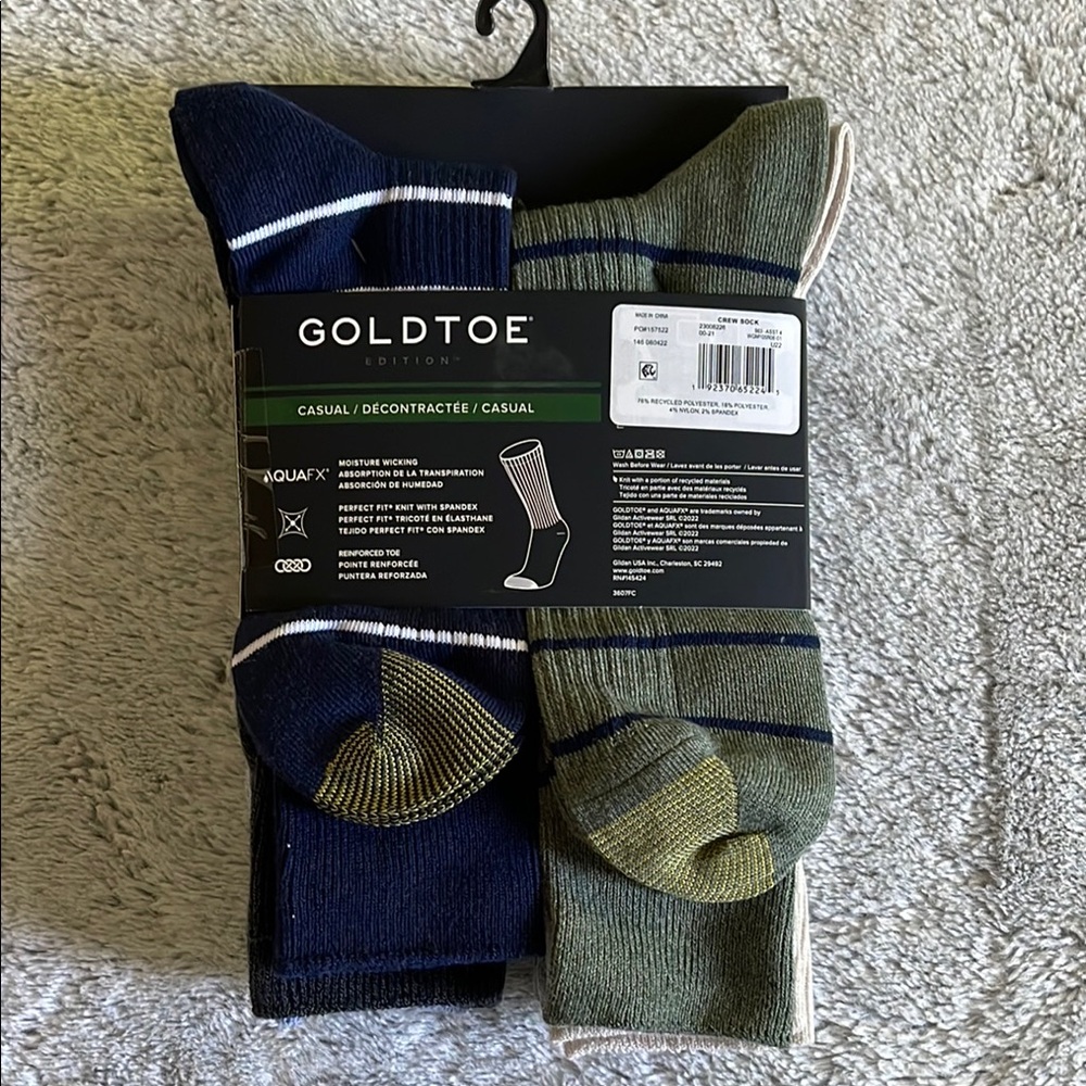 Gold Toe Casual Socks Gray and Blue Crew Length Packaged
Striped and Solid - Picture 2 of 5